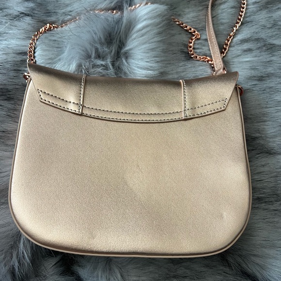 Ted Baker Crossbody bag in rose gold with tags. - Picture 6 of 6